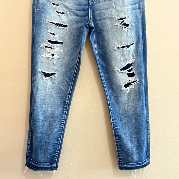 American Eagle Outfitters Distressed Denim Capri Jeans - Picture 8 of 16